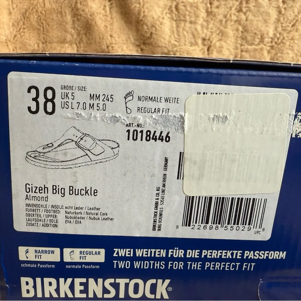 Birkenstock Gizeh Big Buckle Almond Sandals. Worn Once! - Picture 7 of 8
